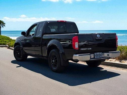 2020 Nissan Frontier SV