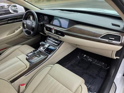 2017 Genesis G90 5.0 Ultimate