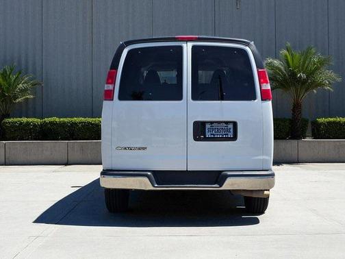 2020 Chevrolet Express 3500 RWD 3500 Regular Wheelbase LT