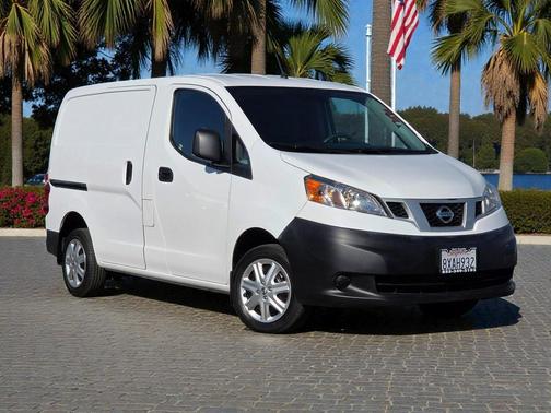 2017 Nissan NV200 S
