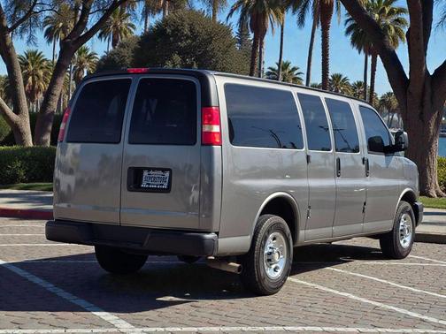 2011 Chevrolet Express 2500 LS
