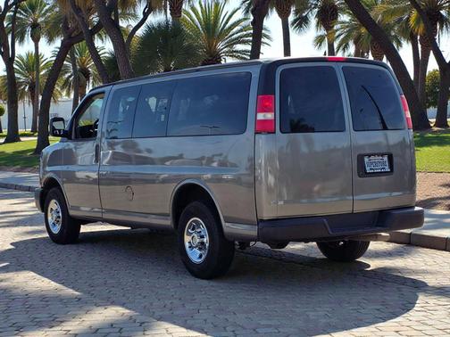 2011 Chevrolet Express 2500 LS
