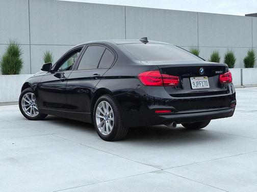 2017 BMW 320 i