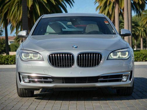 2015 BMW 750 I