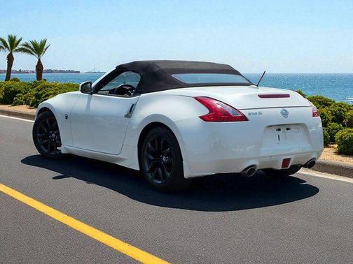 2015 Nissan 370Z Touring