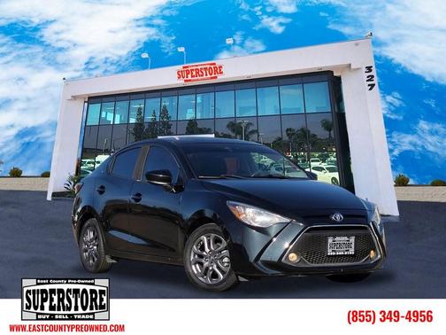 2019 Toyota Yaris Sedan LE