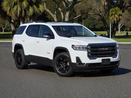 2020 GMC Acadia AWD AT4