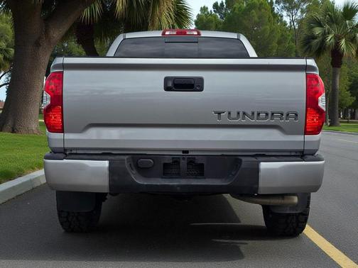 2016 Toyota Tundra SR5