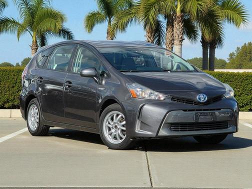 2017 Toyota Prius v Four