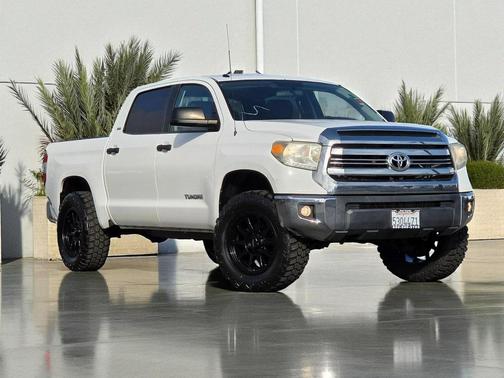 2016 Toyota Tundra SR5