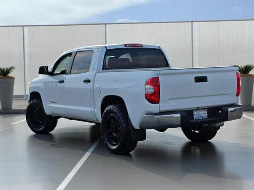 2016 Toyota Tundra SR5