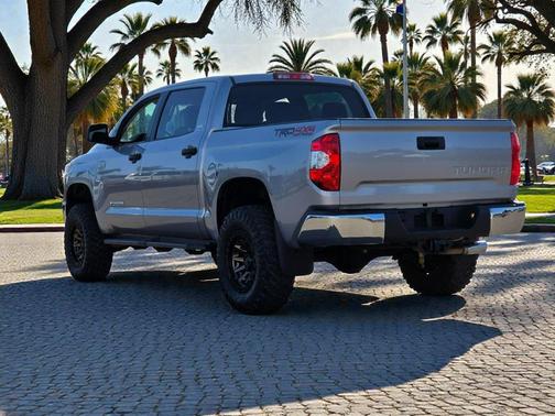 2017 Toyota Tundra SR5