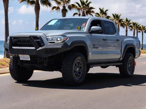 Cement 2018 Toyota Tacoma TRD Off Road