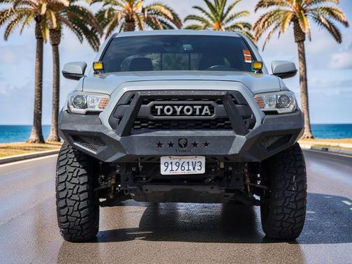 Cement 2018 Toyota Tacoma TRD Off Road
