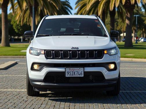 2025 Jeep Compass Latitude