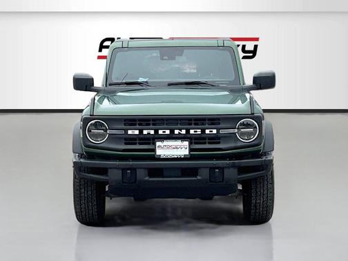 Green Metallic 2022 Ford Bronco Black Diamond