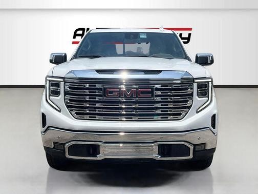Summit White 2024 GMC Sierra 1500 SLT