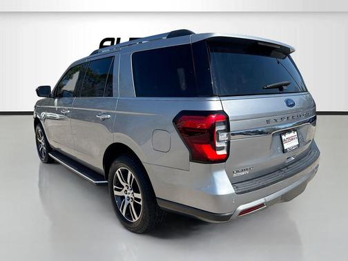 Silver Metallic 2022 Ford Expedition Limited