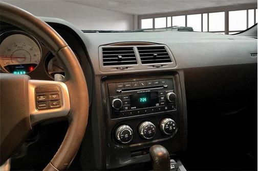 2014 Dodge Challenger SXT