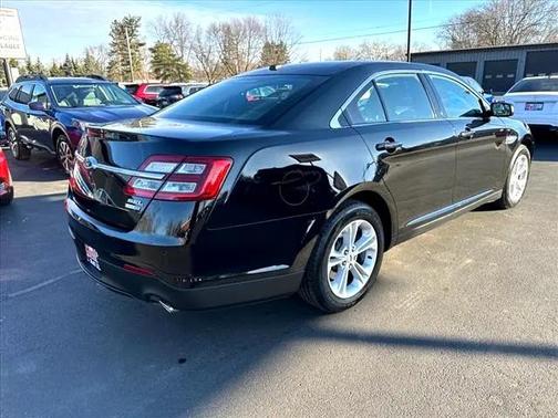 2018 Ford Taurus SEL