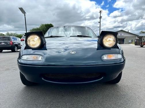 1996 Mazda MX-5 Miata 2dr Convertible Base Manual