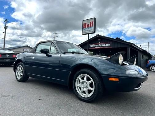1996 Mazda MX-5 Miata 2dr Convertible Base Manual