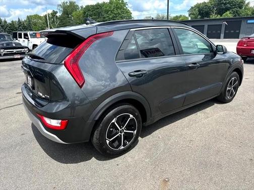 2024 Kia Niro LX