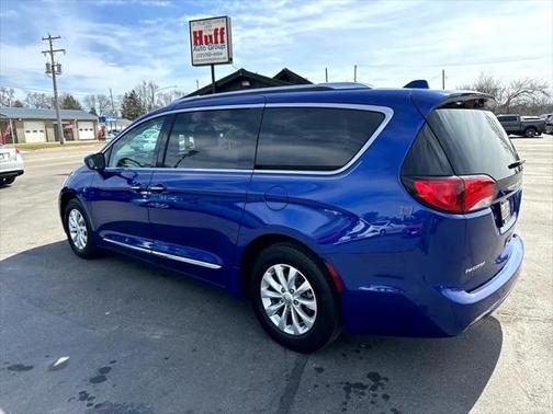 2018 Chrysler Pacifica Touring-L