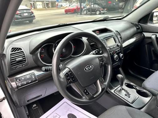 2013 Kia Sorento LX