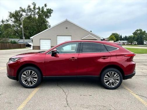 2023 Toyota Venza LE