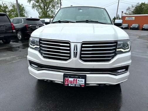 2017 Lincoln Navigator Select