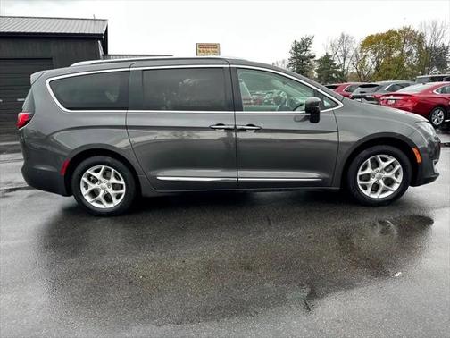 2019 Chrysler Pacifica Touring-L Plus