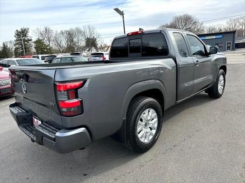 2022 Nissan Frontier SV