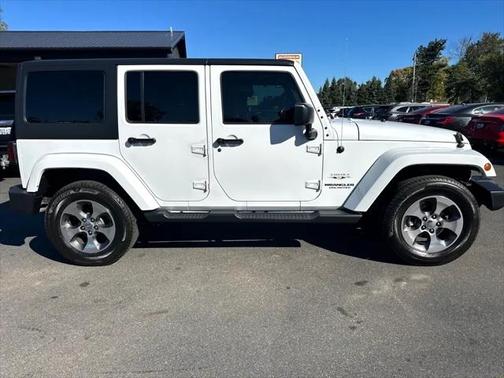 2017 Jeep Wrangler Unlimited Sahara