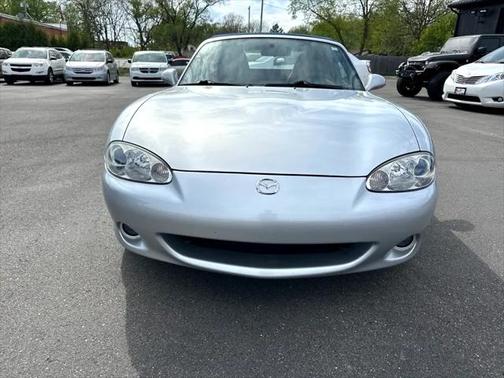 2004 Mazda MX-5 Miata Cloth
