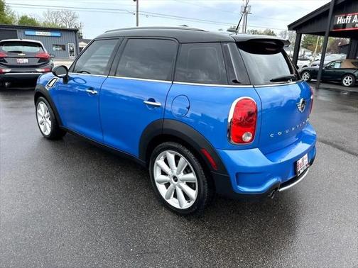 2011 MINI Cooper S Countryman Base