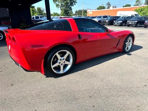 2005 Chevrolet Corvette Base
