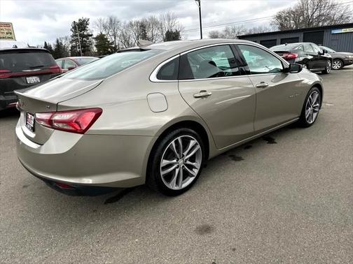 2022 Chevrolet Malibu FWD LT