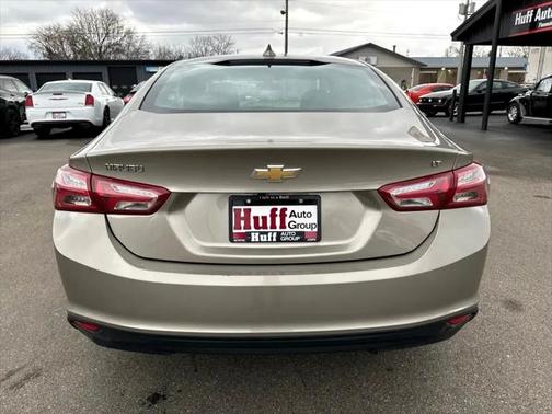2022 Chevrolet Malibu FWD LT