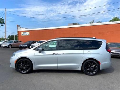 2022 Chrysler Pacifica Limited