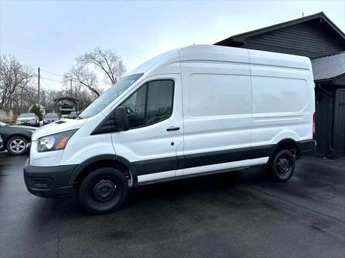 2022 Ford Transit-250 Base