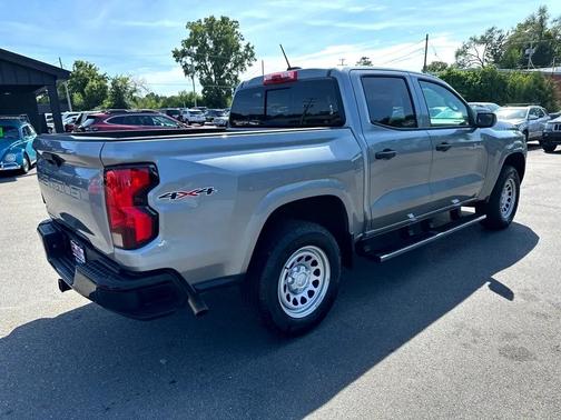 2024 Chevrolet Colorado WT