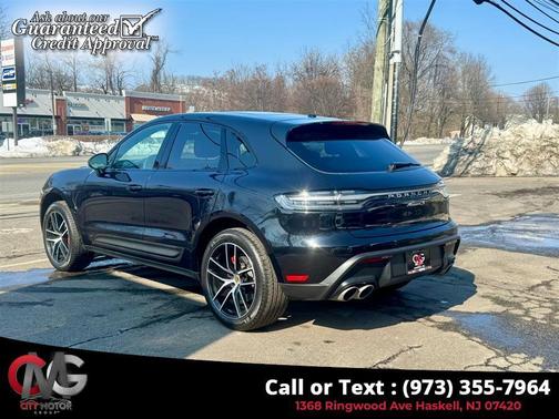 2025 Porsche Macan S