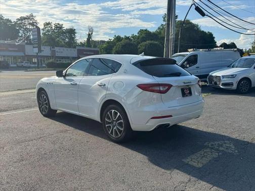 2017 Maserati Levante Base