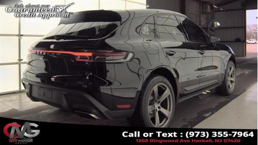 2022 Porsche Macan Base