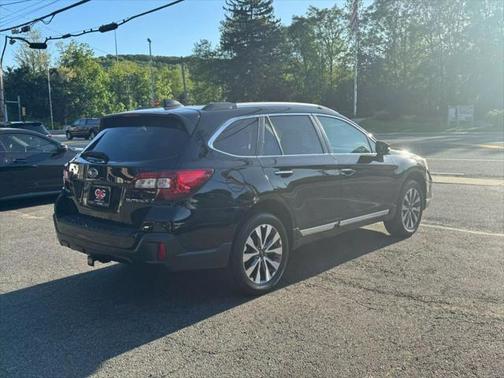 2019 Subaru Outback 2.5i Touring