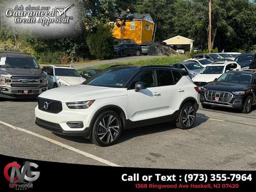 2019 Volvo XC40 T5 R-Design