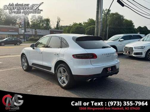 2017 Porsche Macan Base
