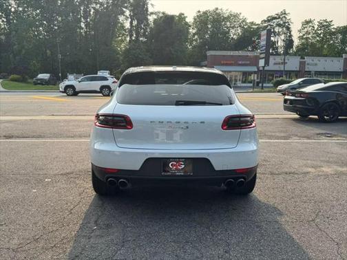 2017 Porsche Macan Base