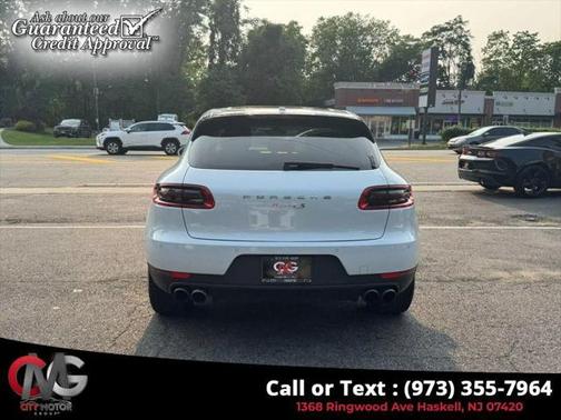 2017 Porsche Macan Base